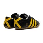 נעלי Adidas Tokyo black yellow - דגם 2