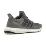 נעלי Adidas Ultra Boost Dark Grey