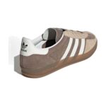נעלי Adidas gazelle sandstorm