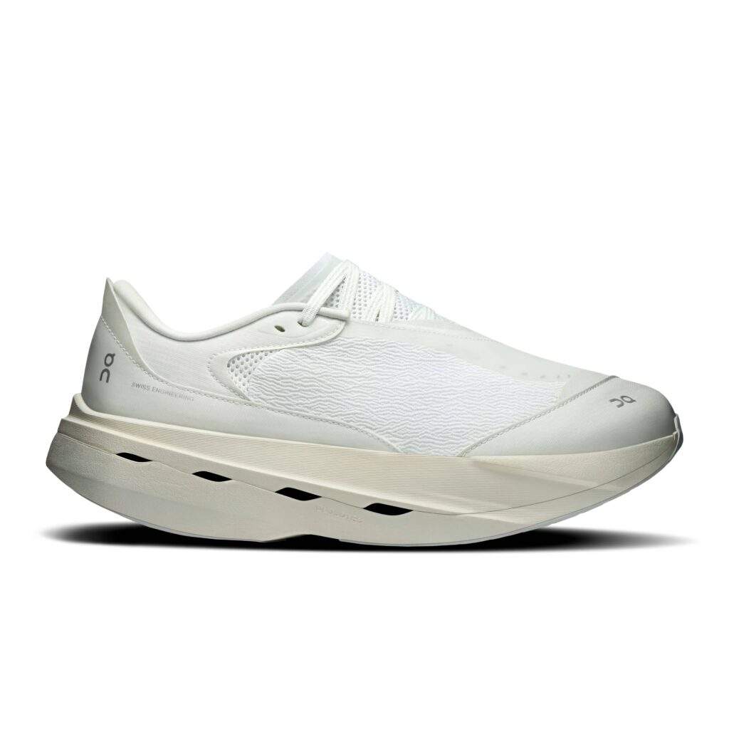On Cloudboom Volt PAF White/Gale